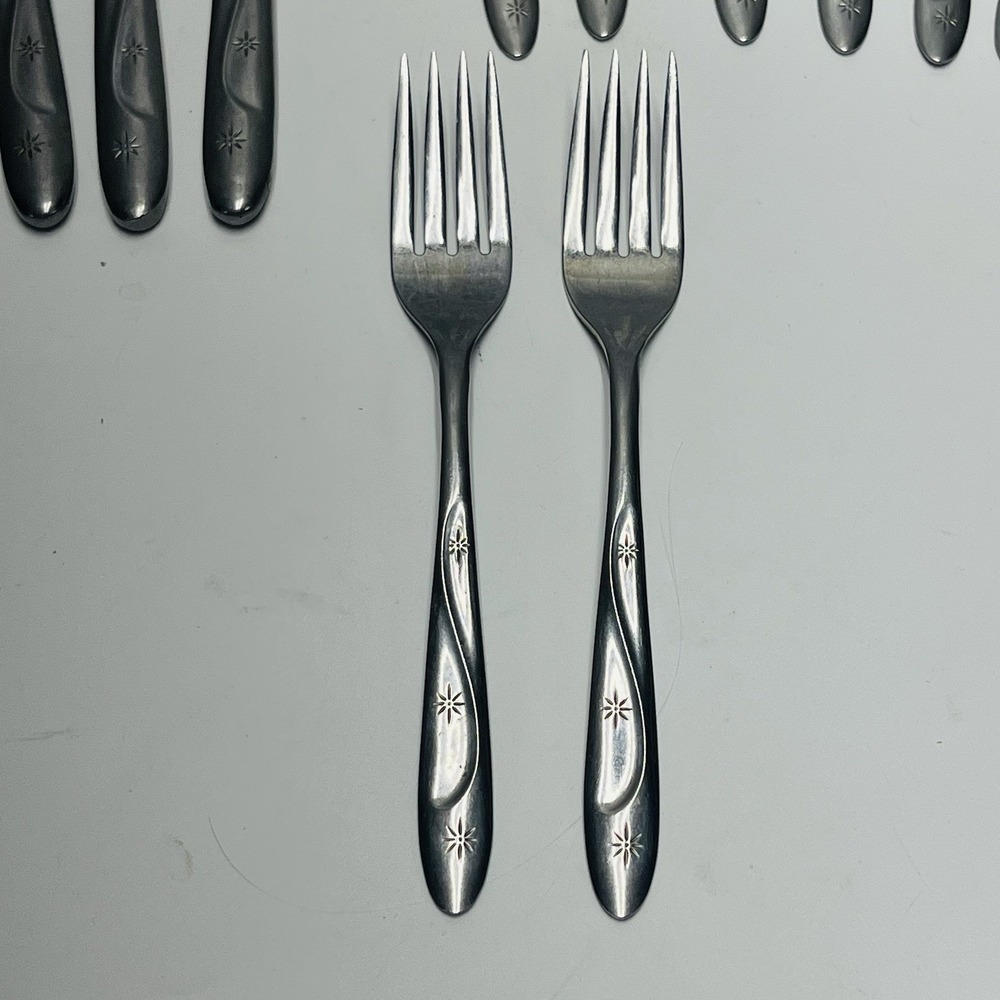 Lot‎ Of 12 Vintage Americana Star Stainless Flatware MCM Atomic Starburst - Picture 4 of 5